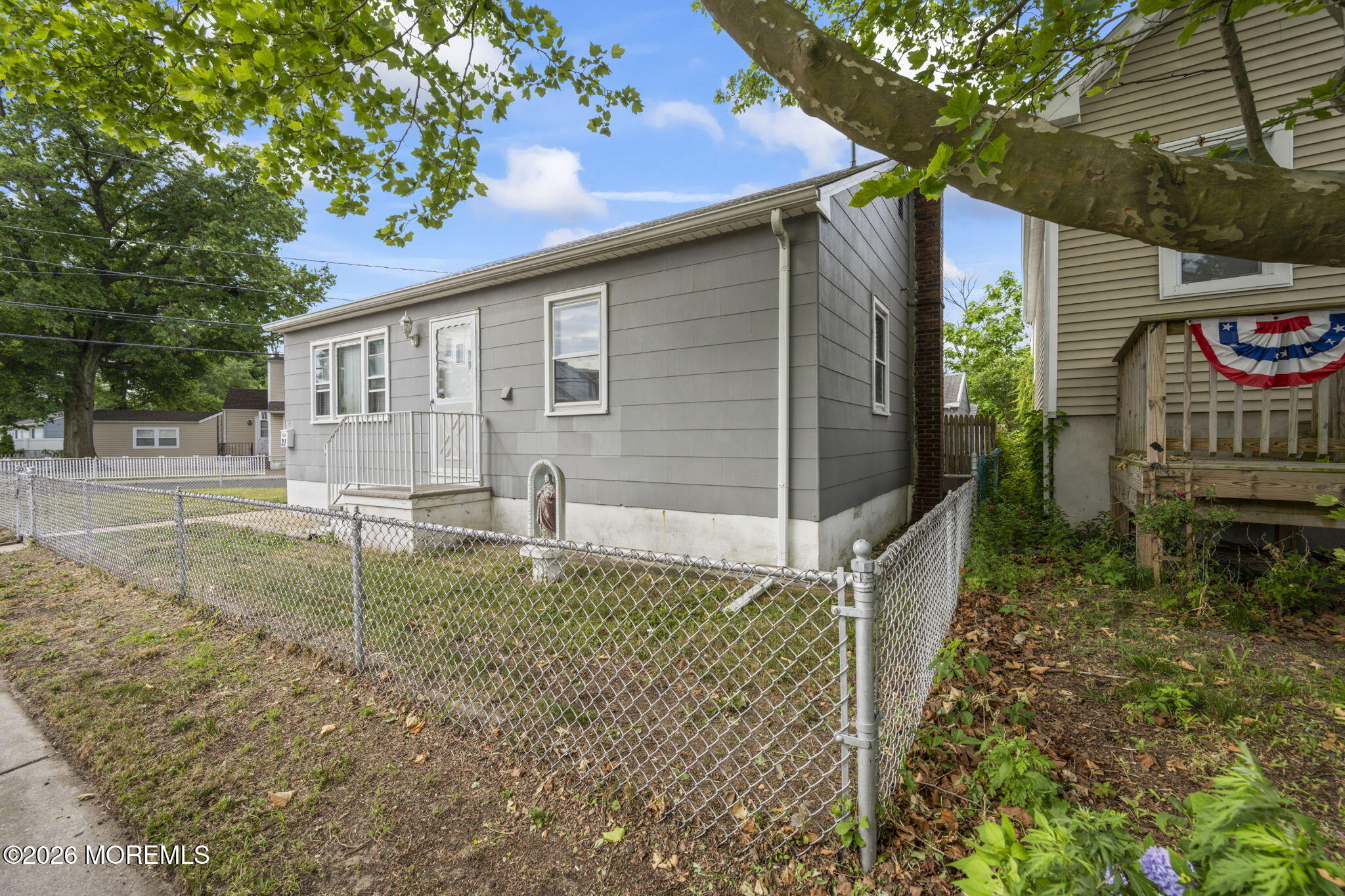 21 N Shore Street