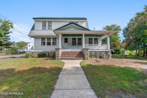 Homes For Sale - 22 Mercer Avenue<br/> Port Monmouth, NJ 07758
