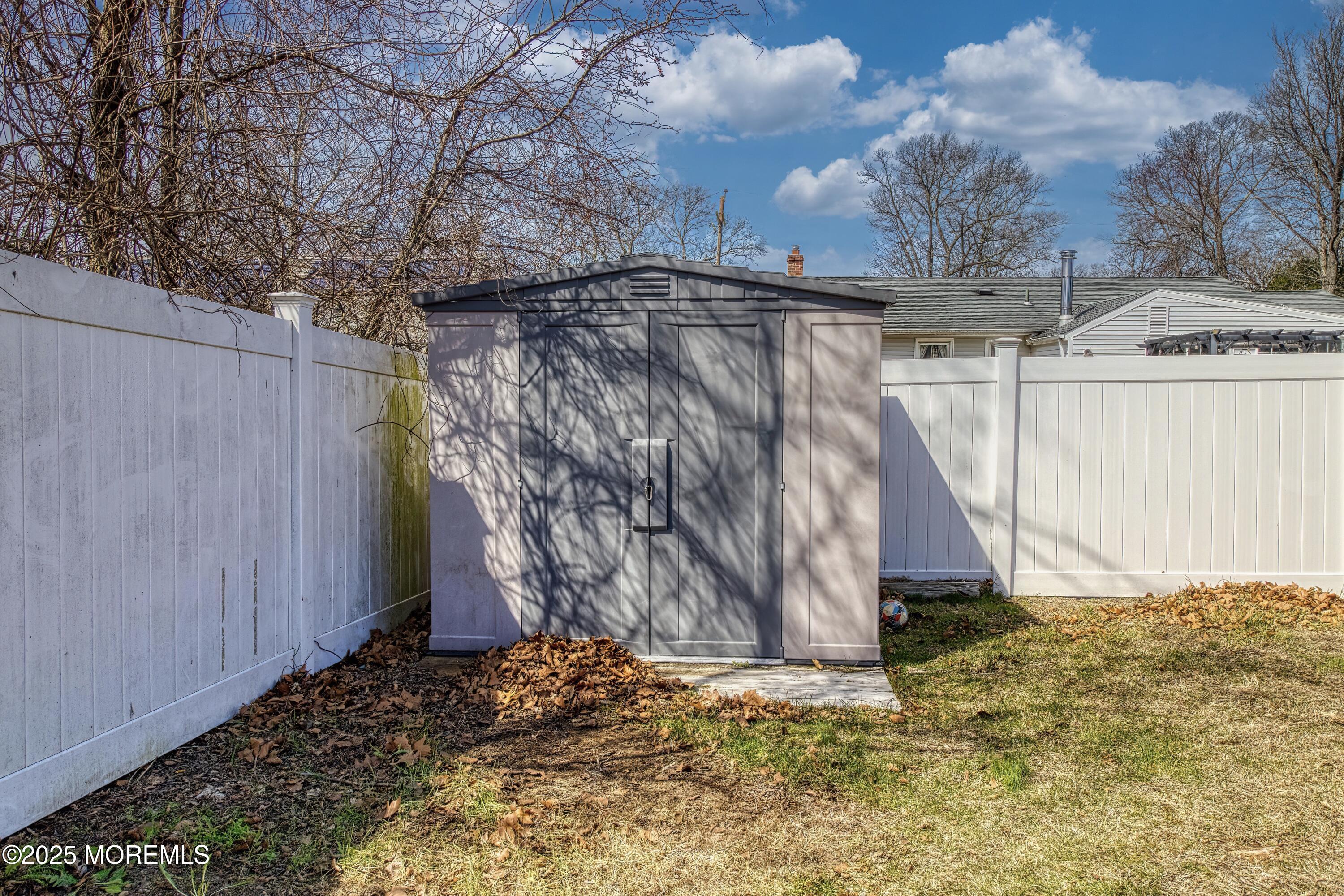 202 Lester Road, Toms River, New Jersey image 38