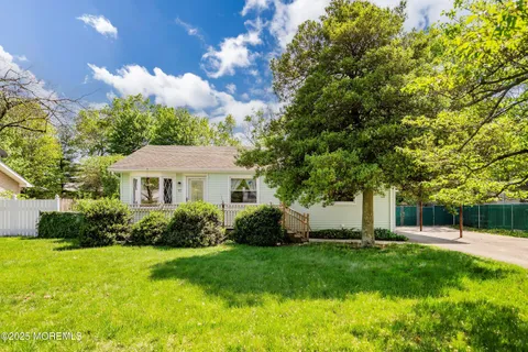 17 Chestnut Hill Drive, Toms River, NJ 08755 - MLS#: 22513636