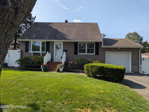 Homes For Sale - 1 Fairway Drive<br/> Toms River, NJ 08753