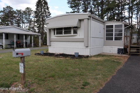 Mobile Home For Sale - 14 Kingfisher Way<br/> Whiting, NJ 08759