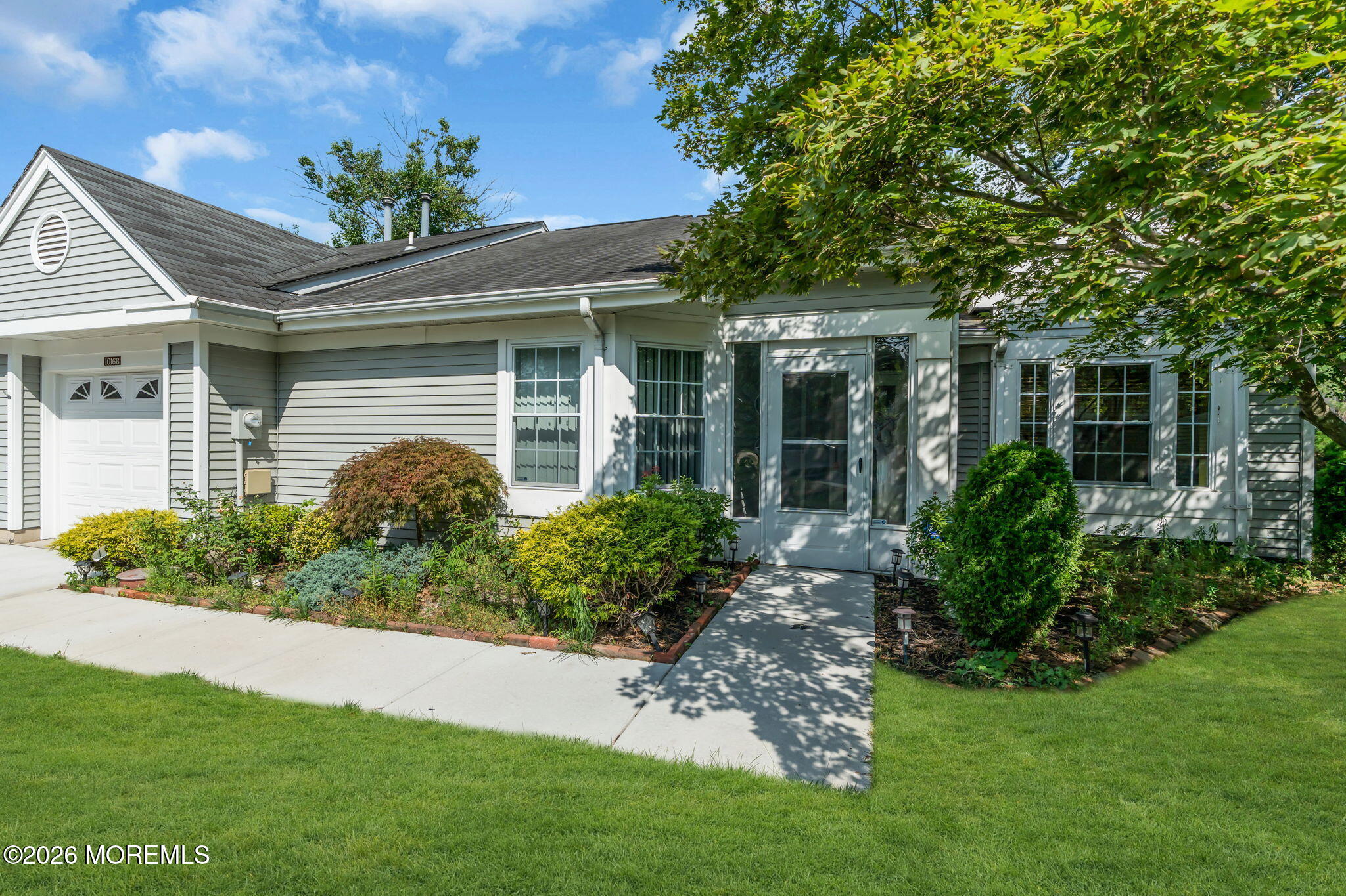 1016B Buckingham Drive
