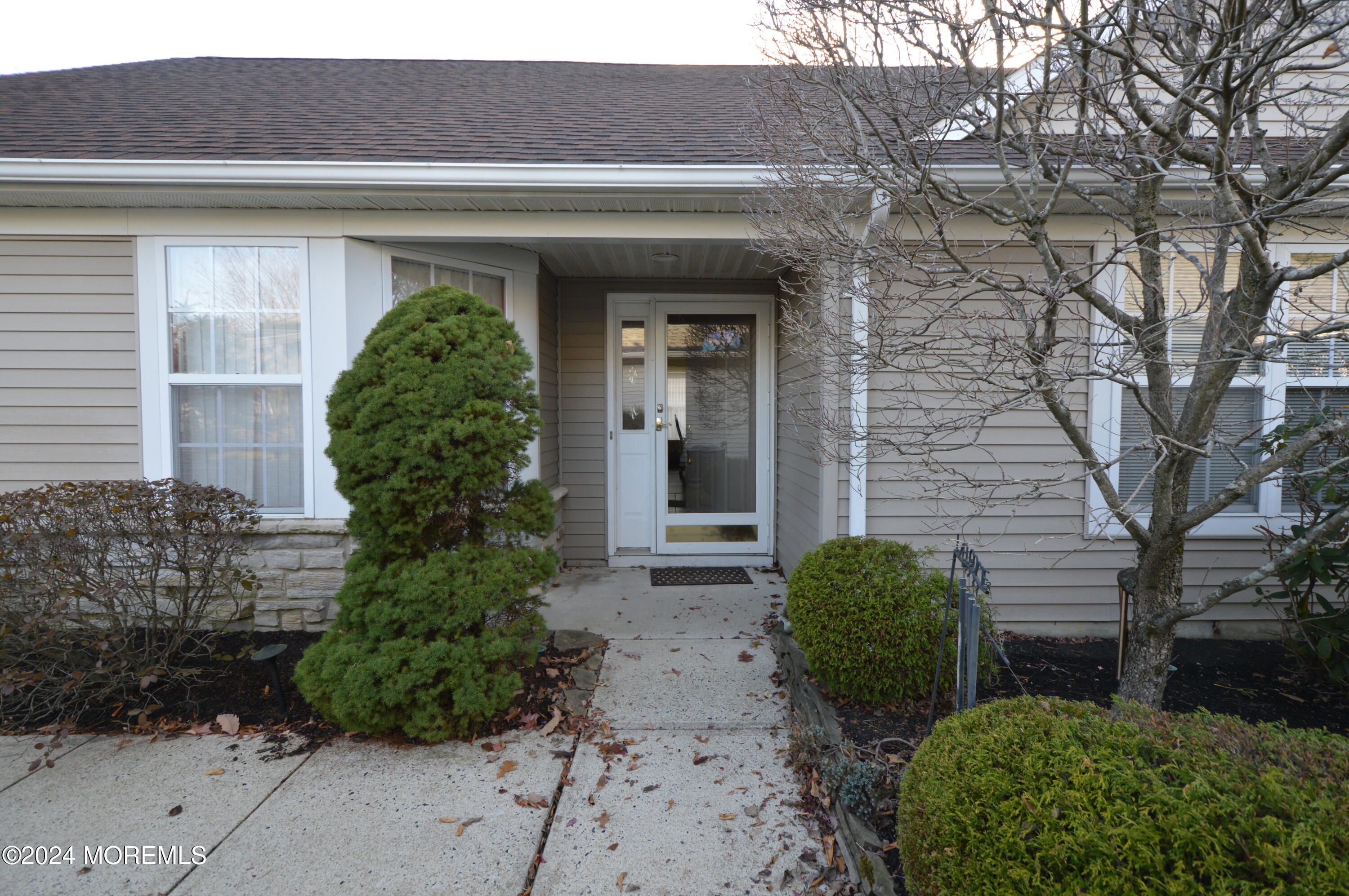 3300 Springer Lane, Toms River, New Jersey image 3