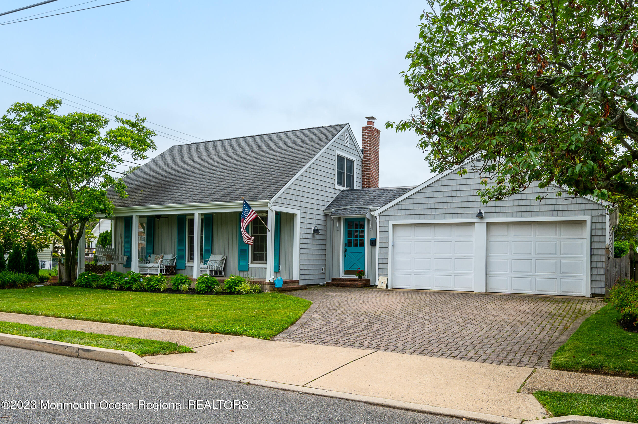 303 Bell Place