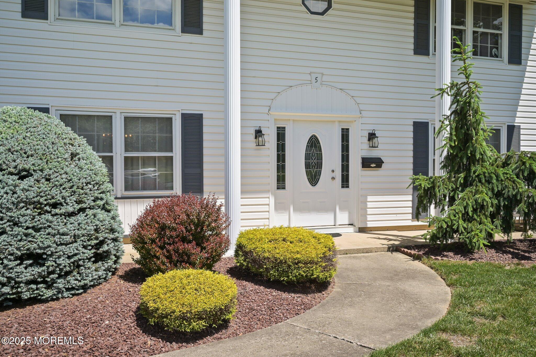 5 Stratford Drive, Manalapan, New Jersey image 5