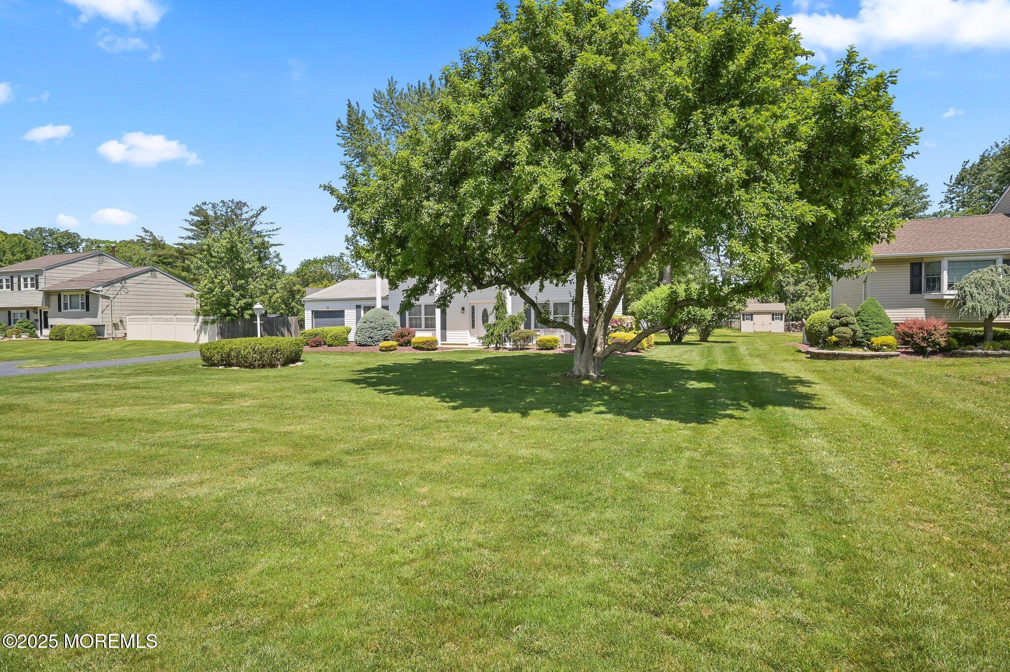 5 Stratford Drive, Manalapan, New Jersey image 6