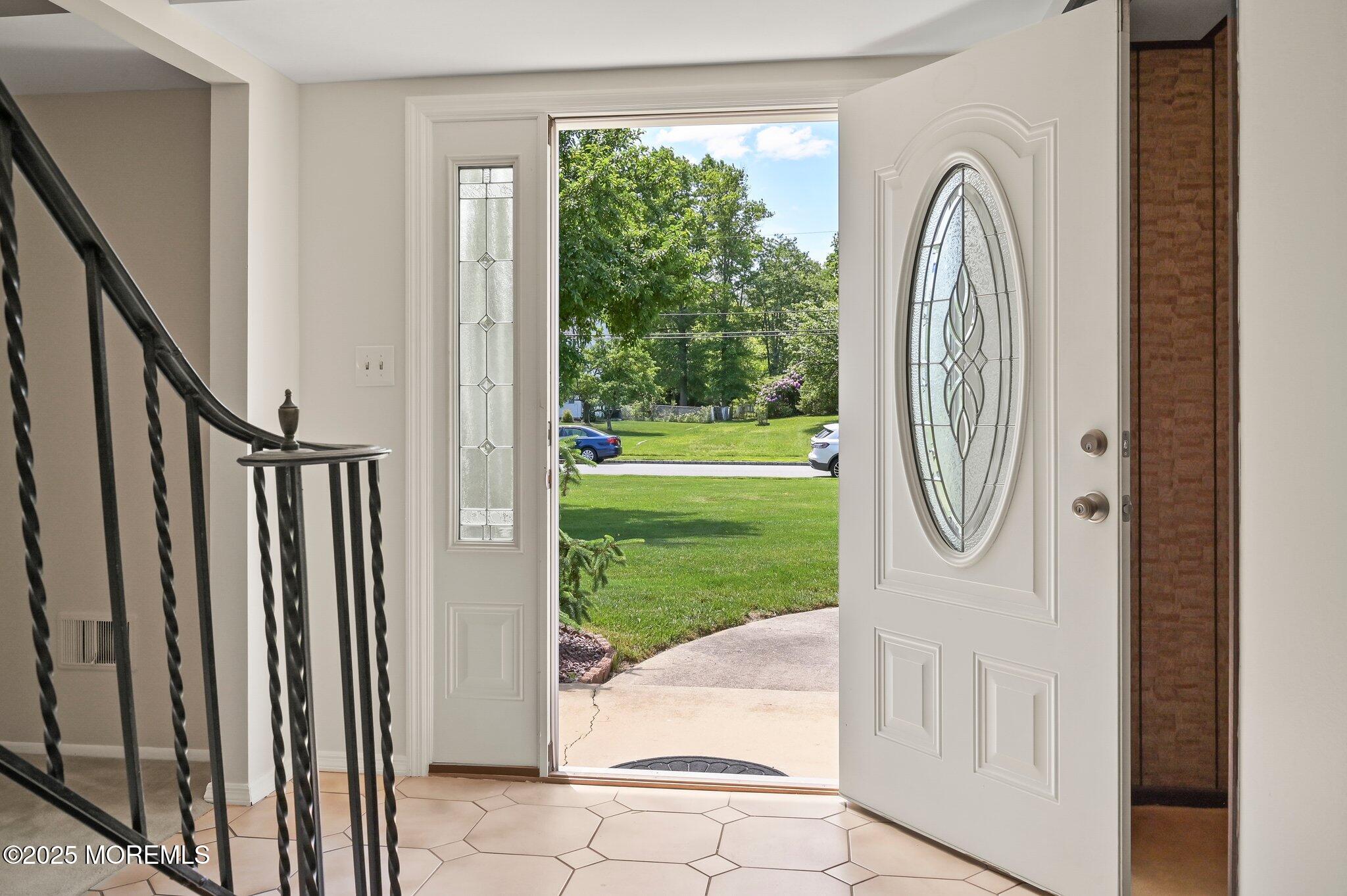 5 Stratford Drive, Manalapan, New Jersey image 8