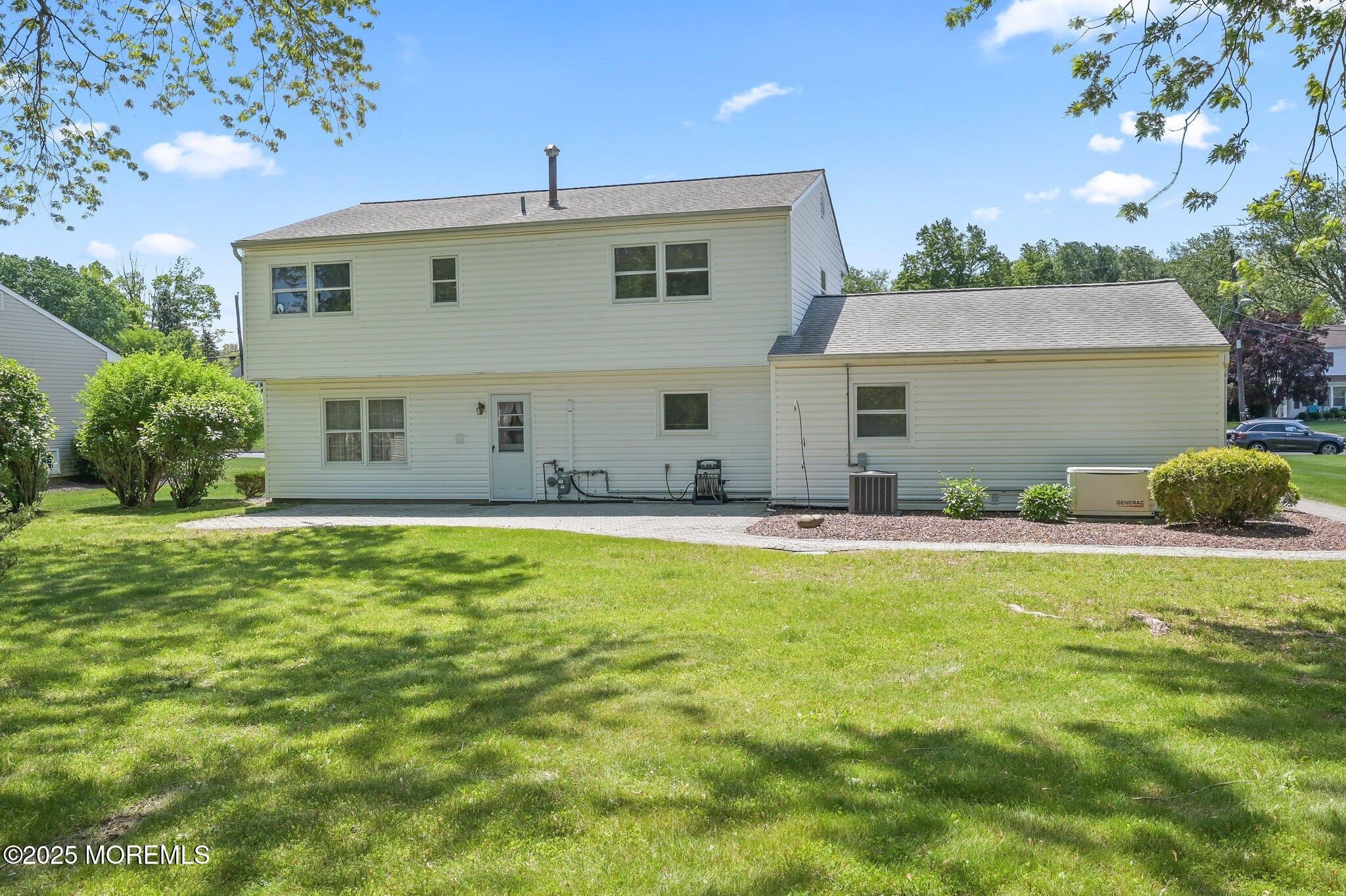 5 Stratford Drive, Manalapan, New Jersey image 33