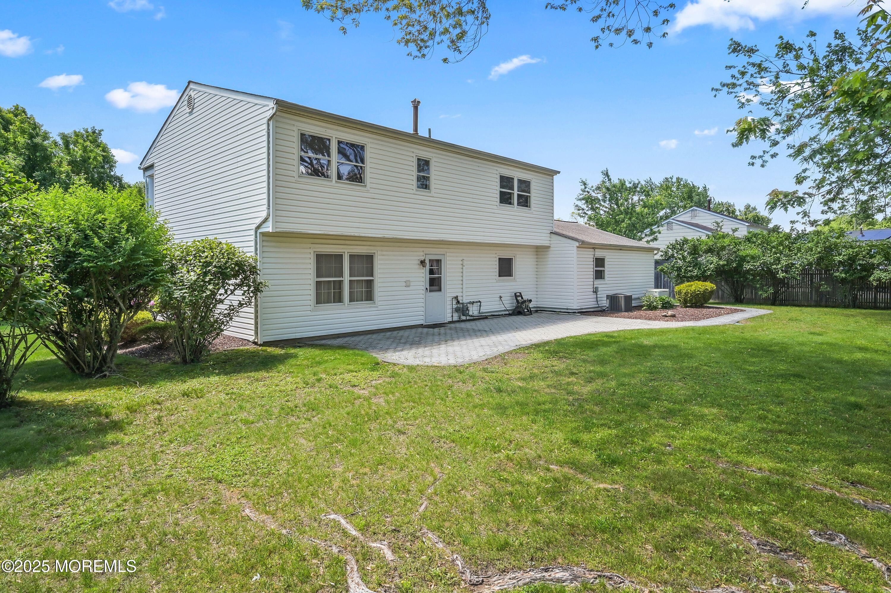 5 Stratford Drive, Manalapan, New Jersey image 37