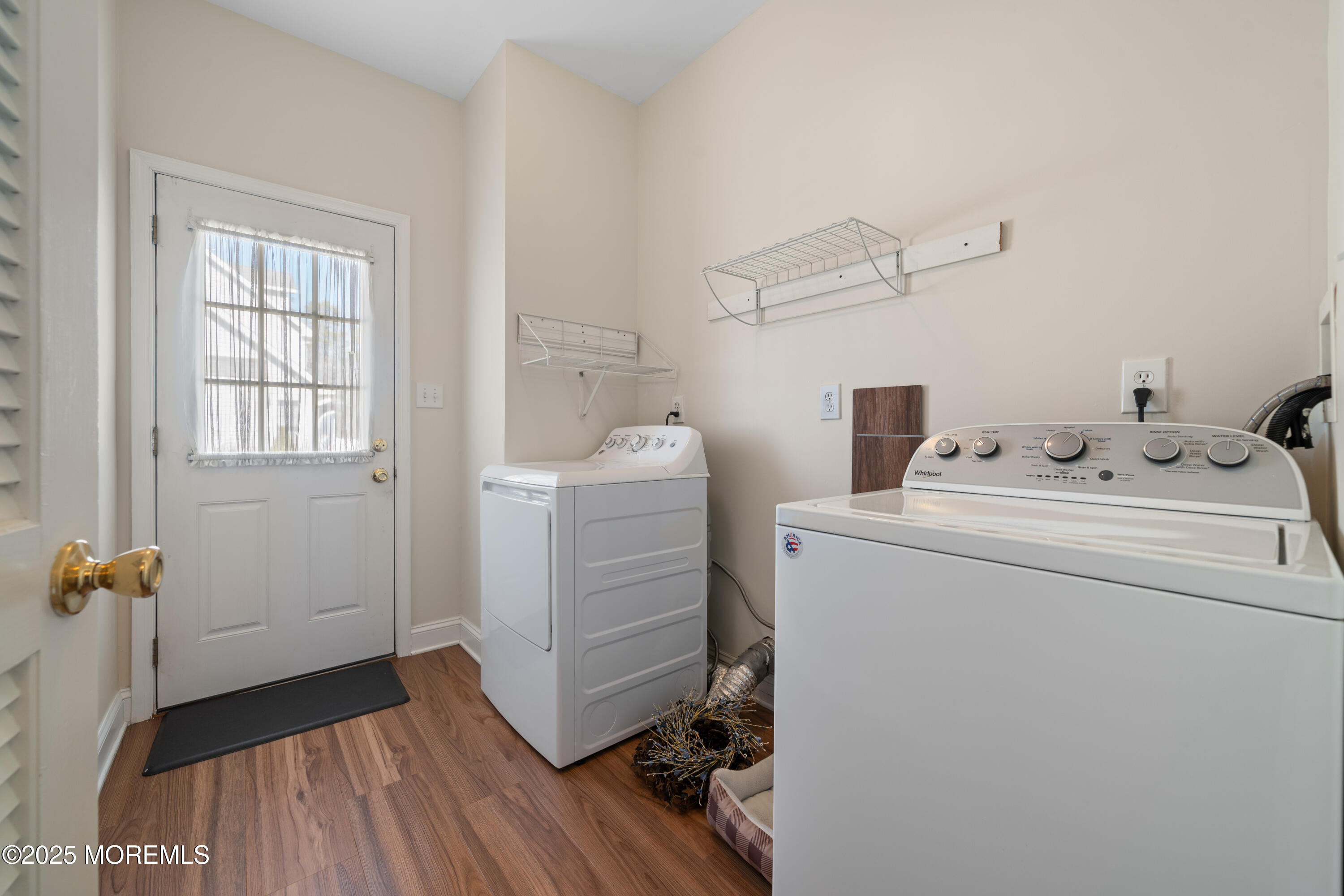 687 Lake Barnegat Drive, Lanoka Harbor, New Jersey image 24