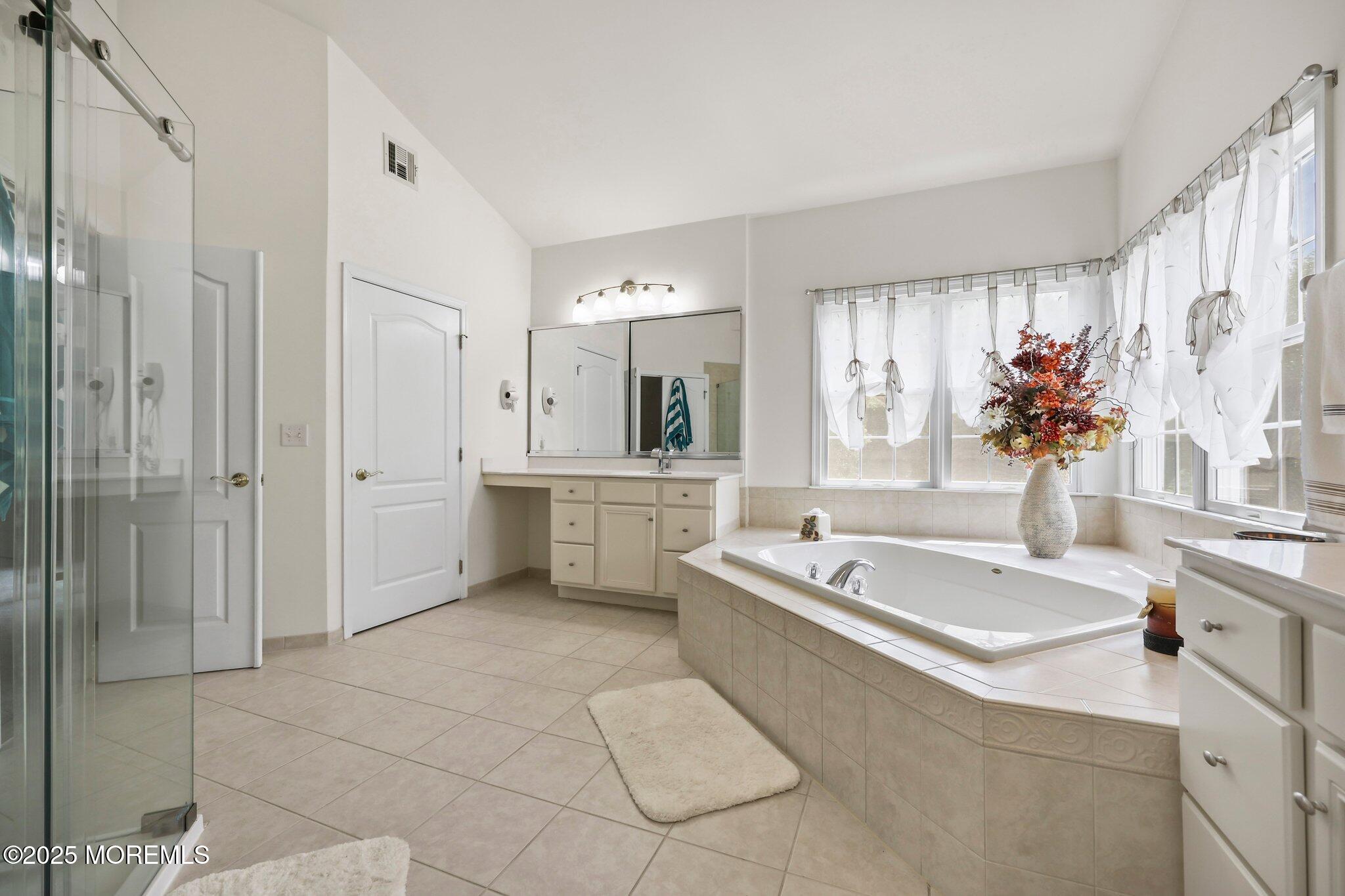 11 Elkridge Way, Manalapan, New Jersey image 27