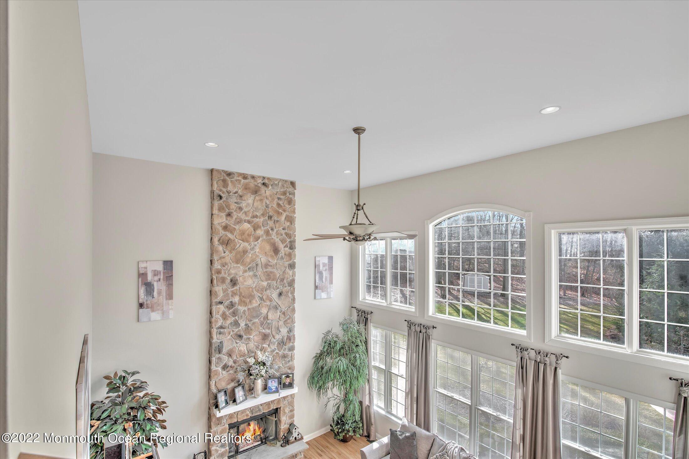 11 Elkridge Way, Manalapan, New Jersey image 18
