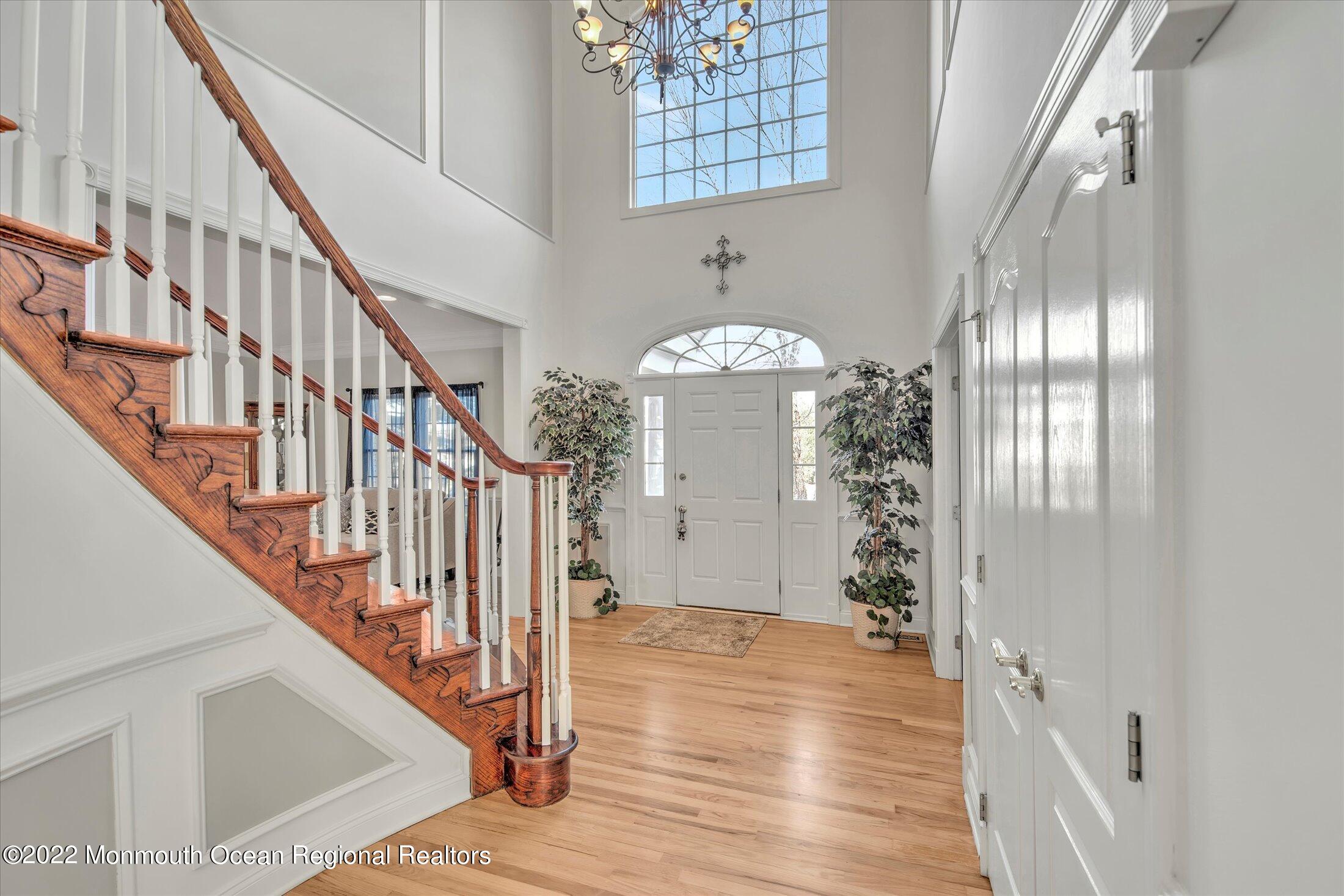 11 Elkridge Way, Manalapan, New Jersey image 5