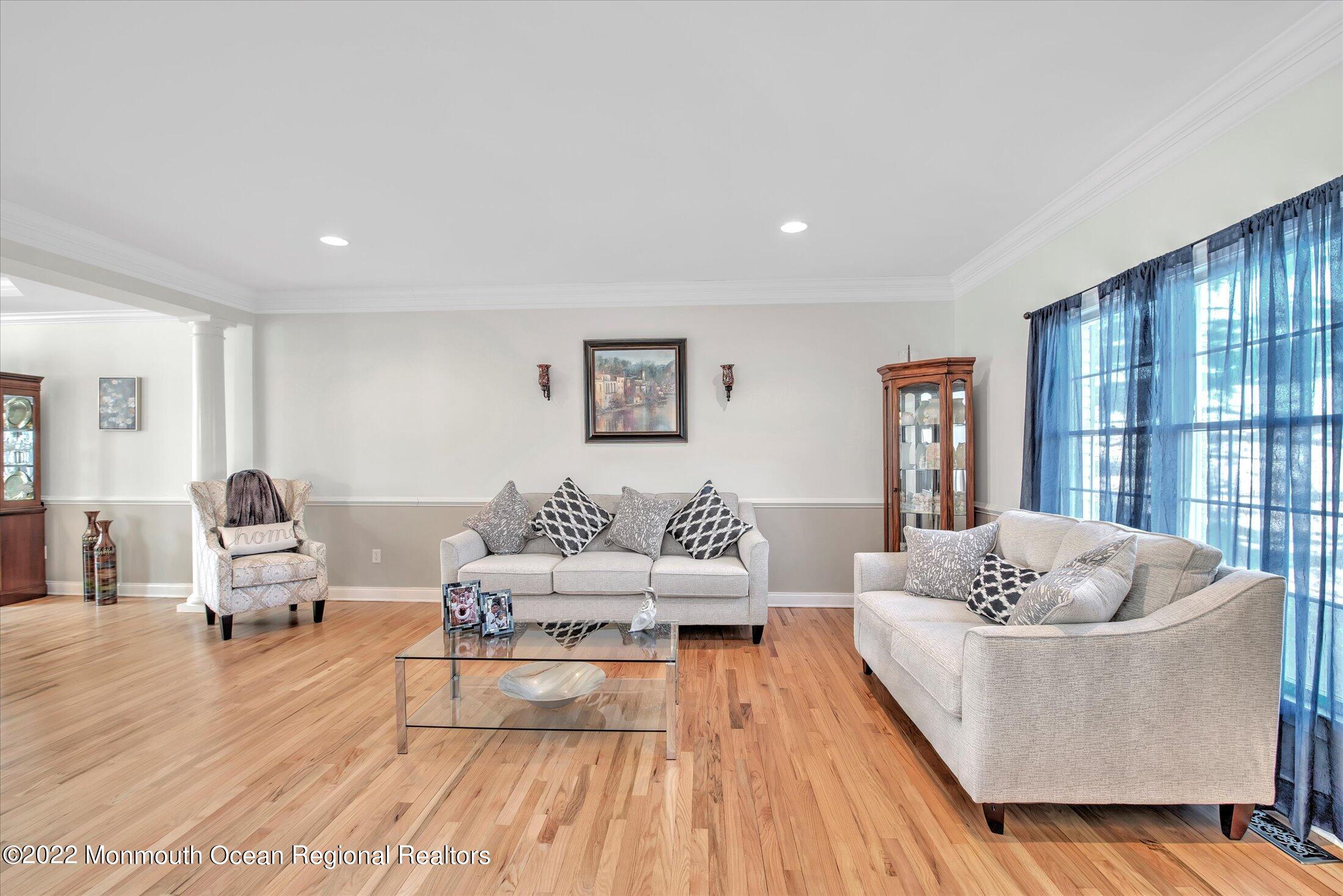 11 Elkridge Way, Manalapan, New Jersey image 7