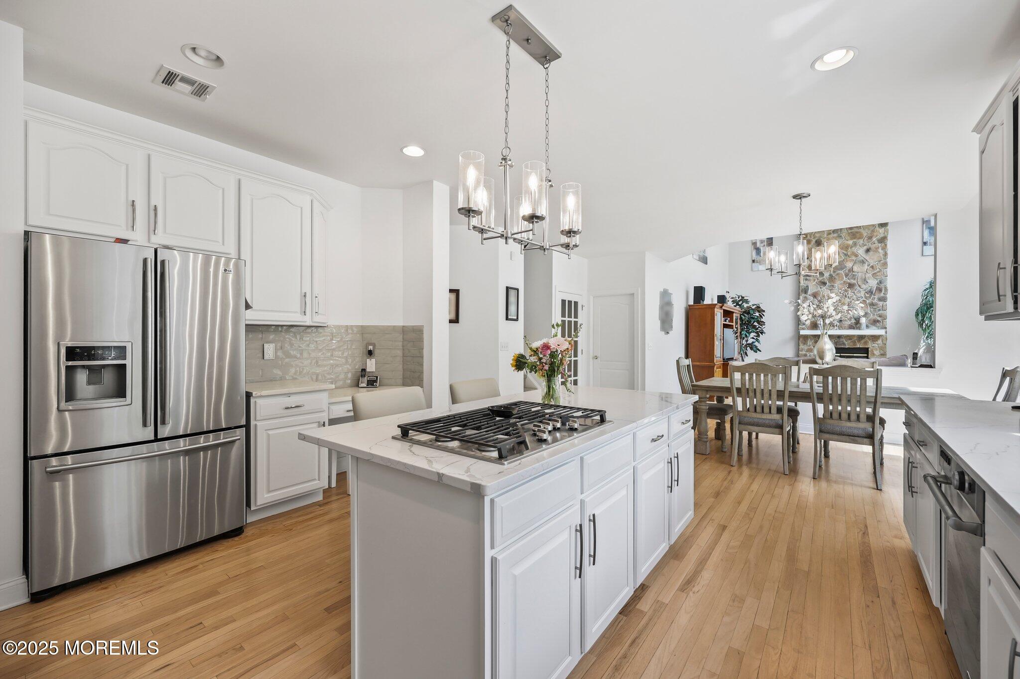 11 Elkridge Way, Manalapan, New Jersey image 14