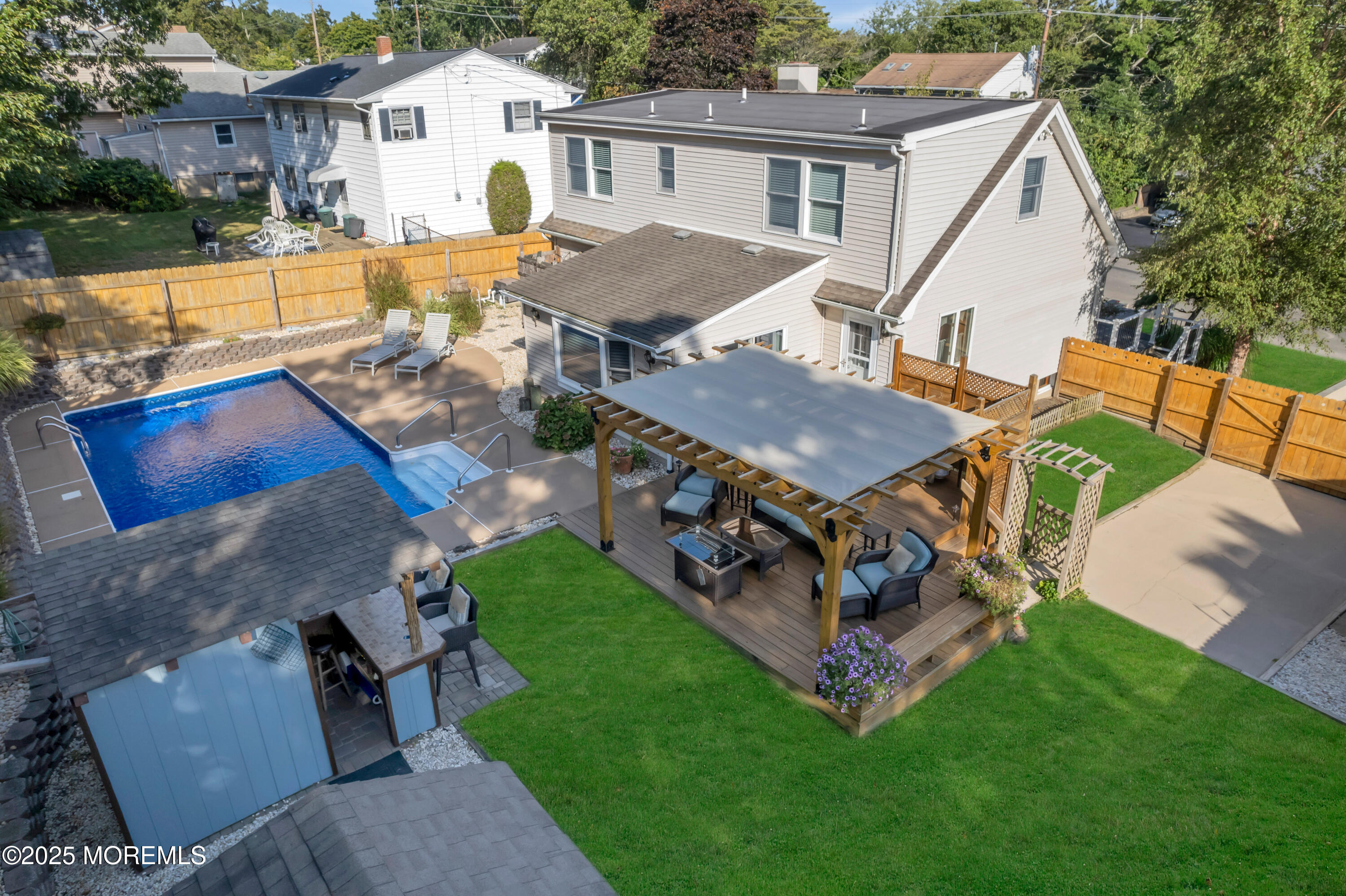 539 Oak Terrace