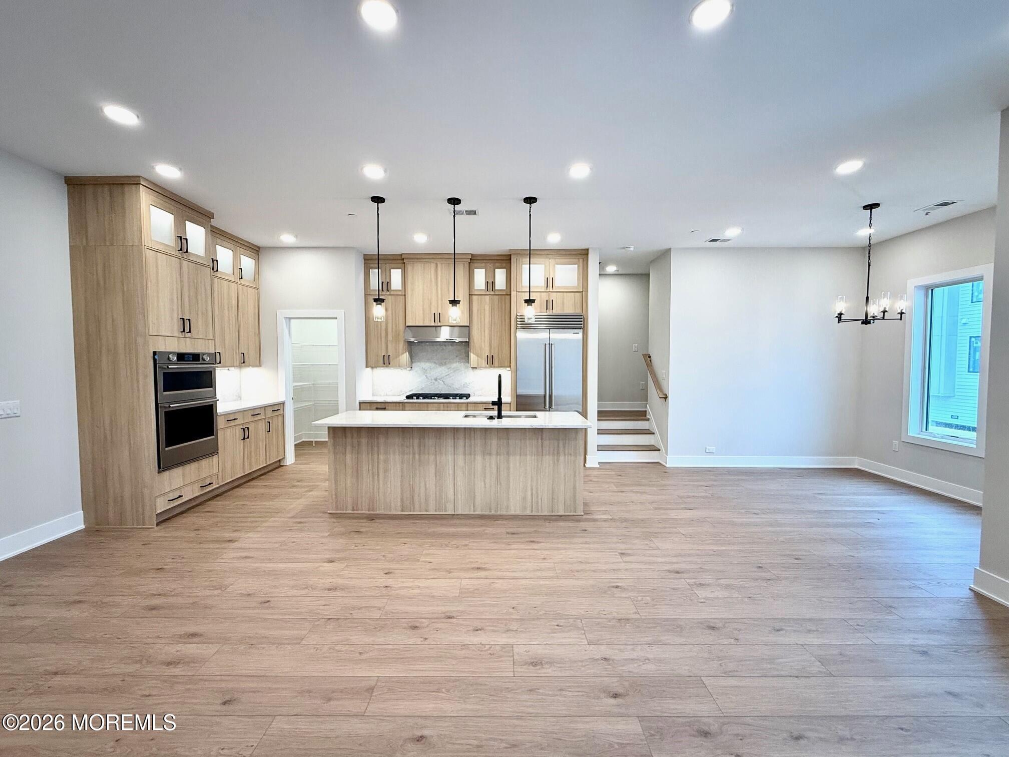 419A Lake Avenue 408