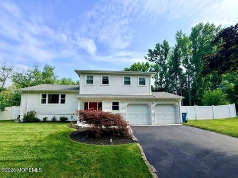 Homes For Sale - 4 Dorset Way<br/> Edison, NJ 08820