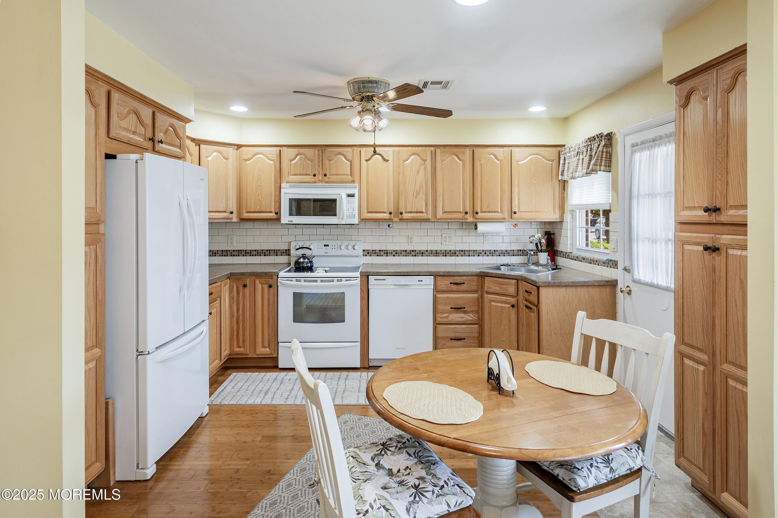 1022A Shetland Drive, Lakewood, New Jersey image 24
