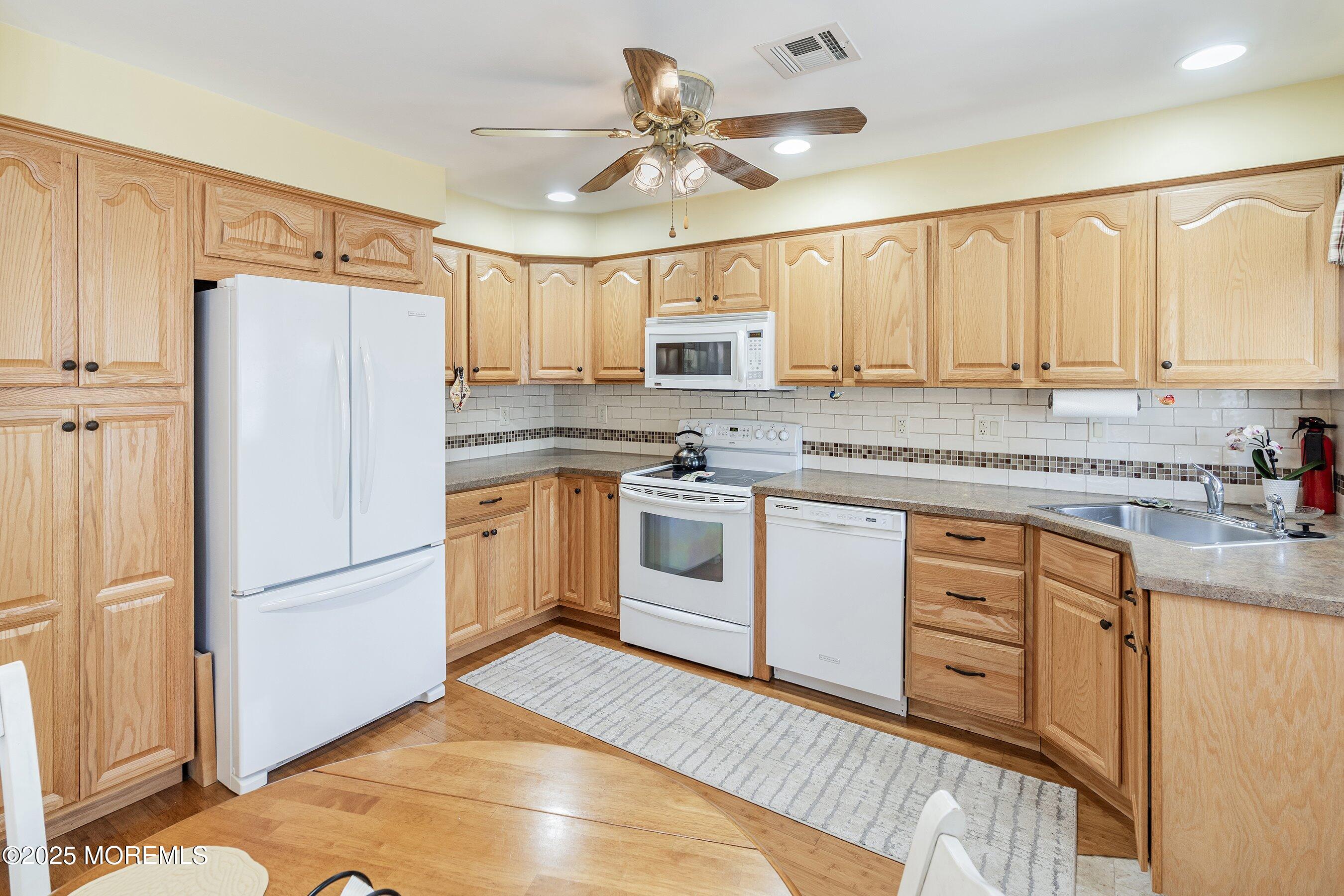 1022A Shetland Drive, Lakewood, New Jersey image 23