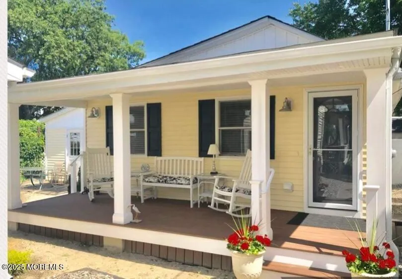 Bradley Beach, New Jersey 07720, United States, 1 Bedroom Bedrooms, ,1 BathroomBathrooms,Residential,Pending,118228