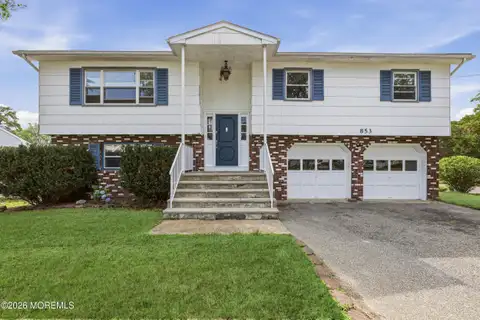 MLS: 22619933