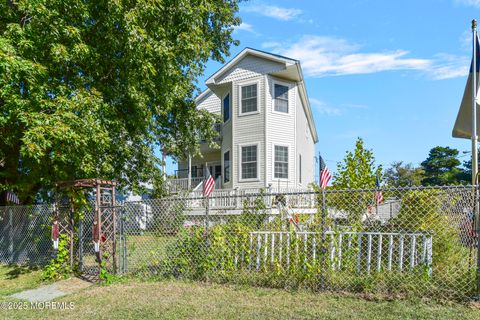 1009 Edmunds Avenue Union Beach NJ 07735