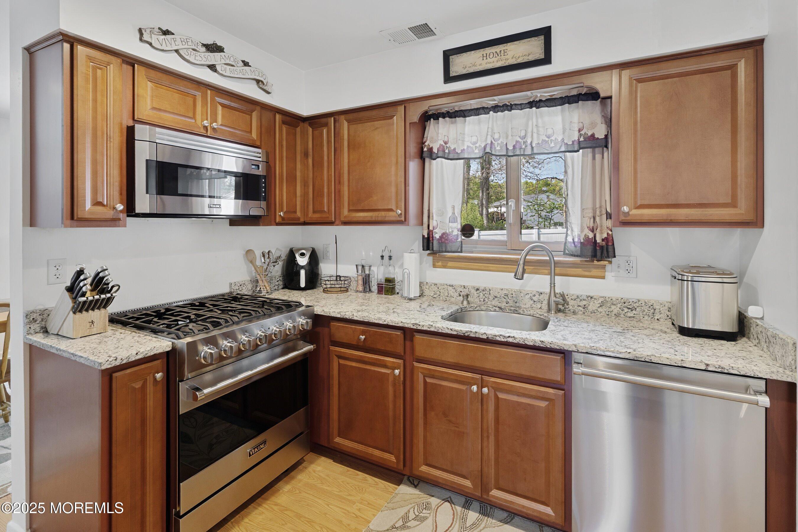 45 Pinyon Street, Howell, New Jersey image 16