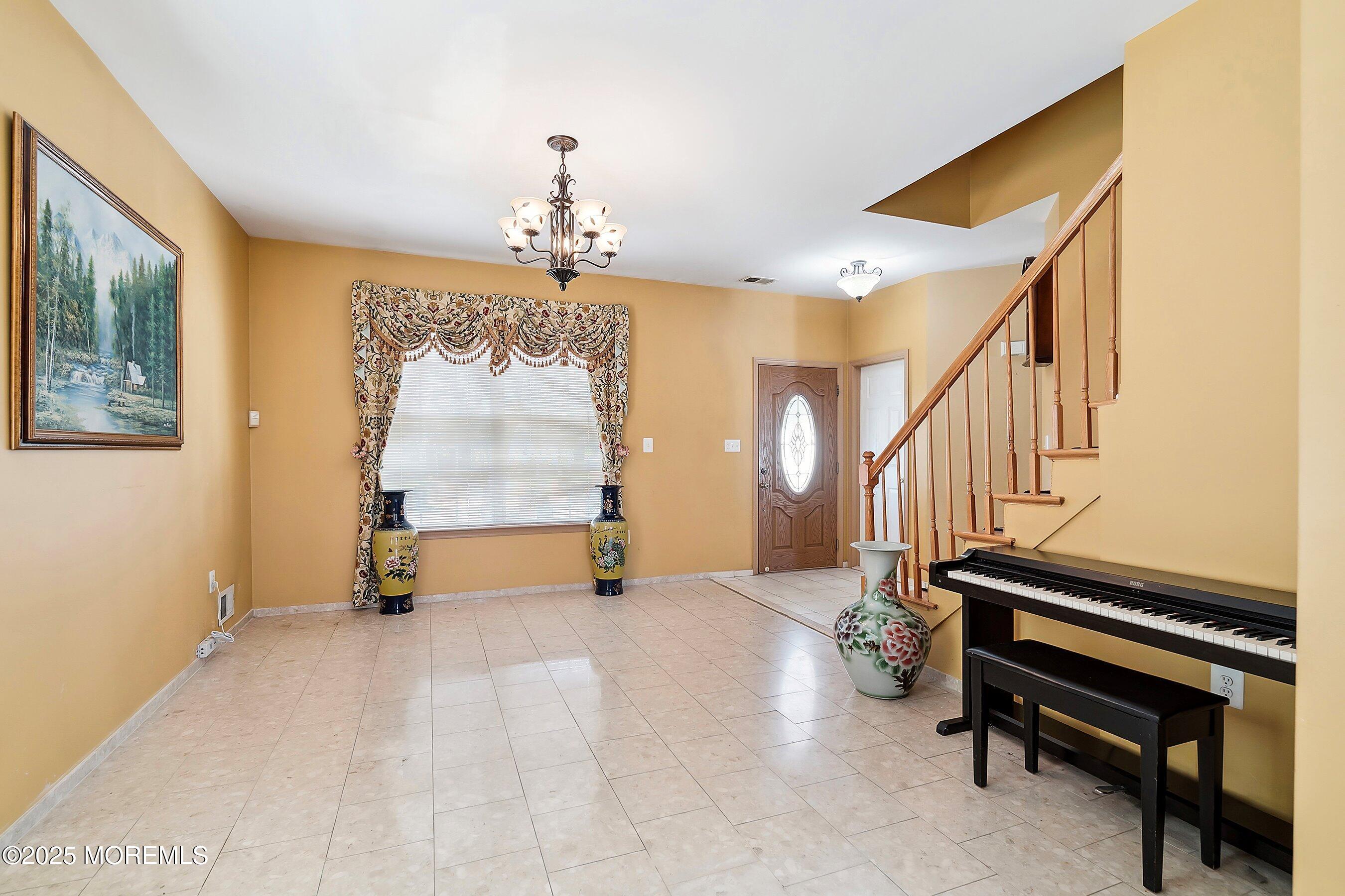 30 Ashleigh Drive, Hazlet, New Jersey image 5