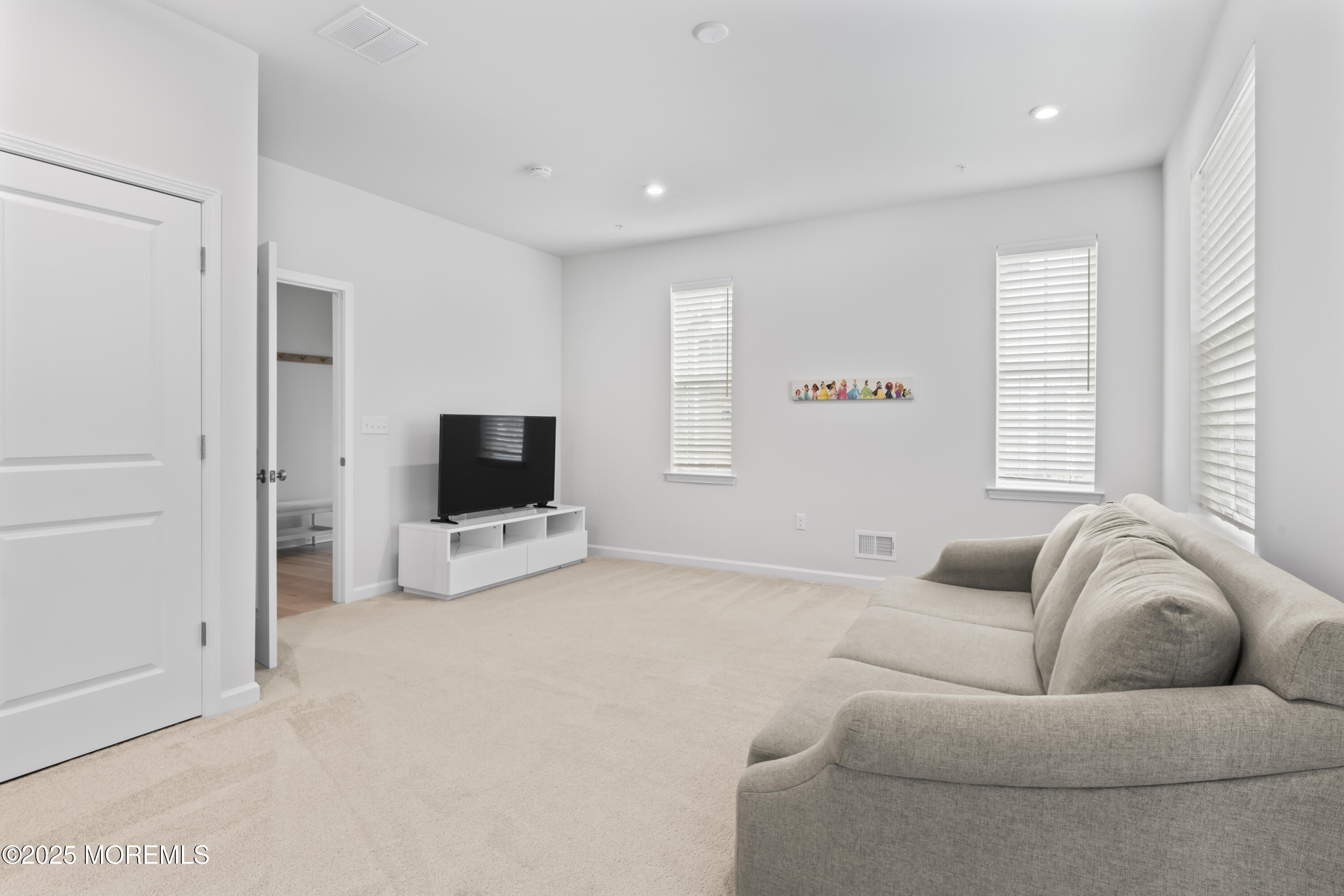 1501 Arose Lane