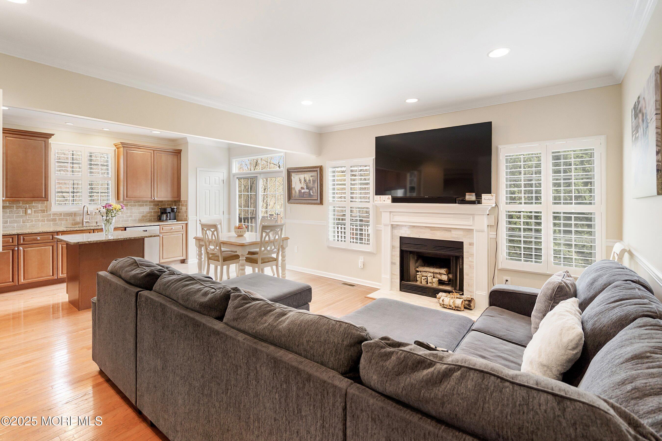 117 Whitlock Court, Manalapan, New Jersey image 13
