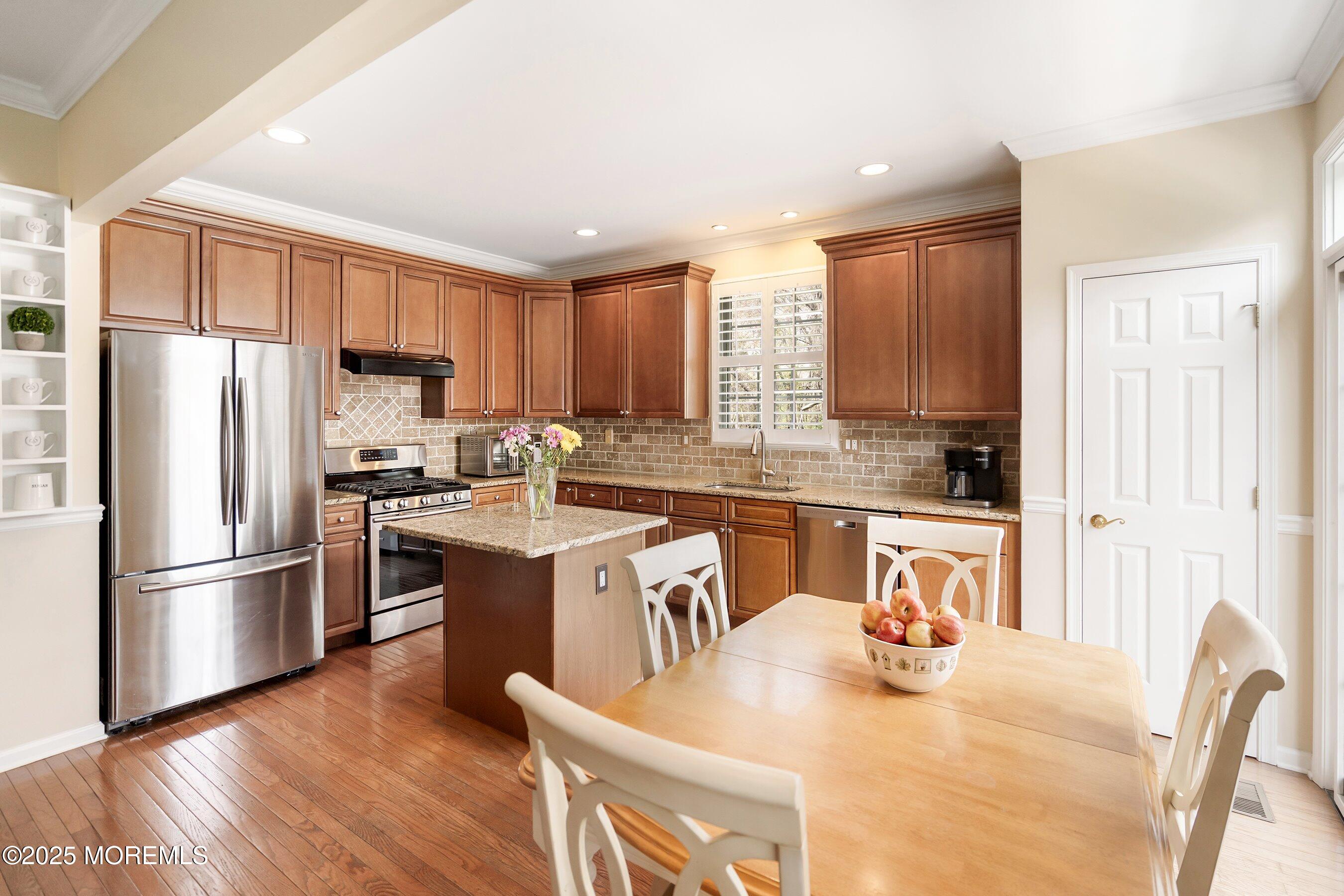 117 Whitlock Court, Manalapan, New Jersey image 10