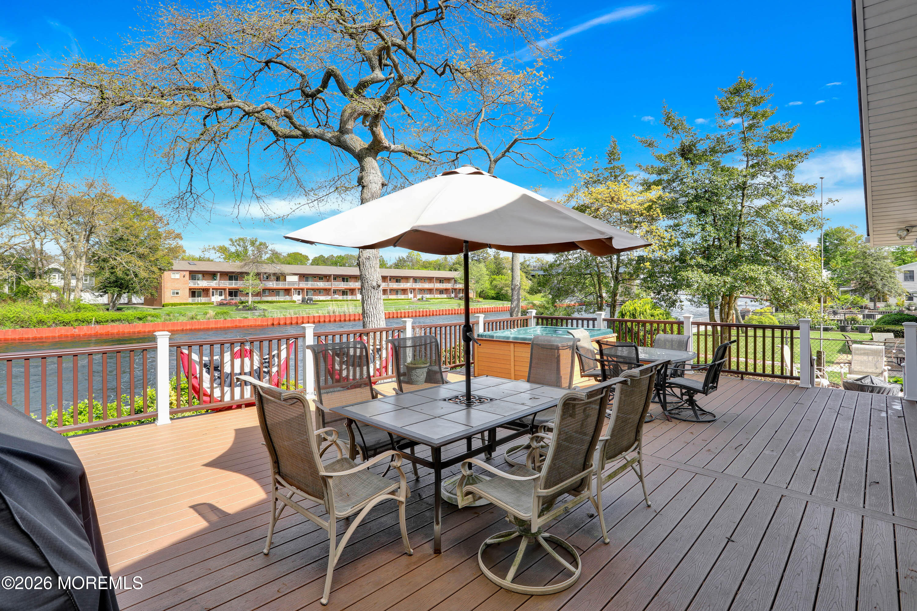 1126 Willoughby Lane