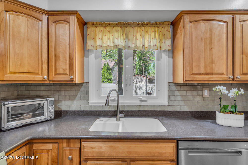 5 Beth Drive, Middletown, New Jersey image 19