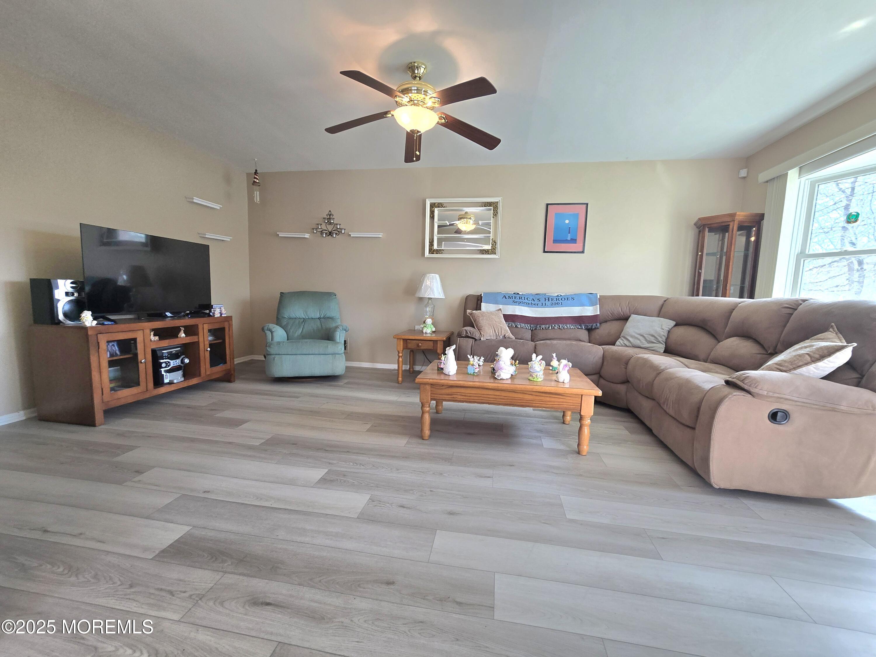 2126 Wainwright Road, Toms River, New Jersey image 5