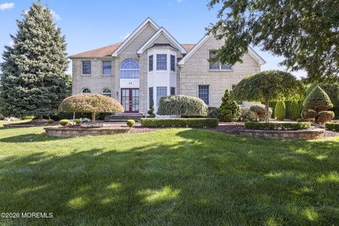 Homes For Sale - 14 Green Springs Way<br/> Monmouth County, Freehold, NJ 07728