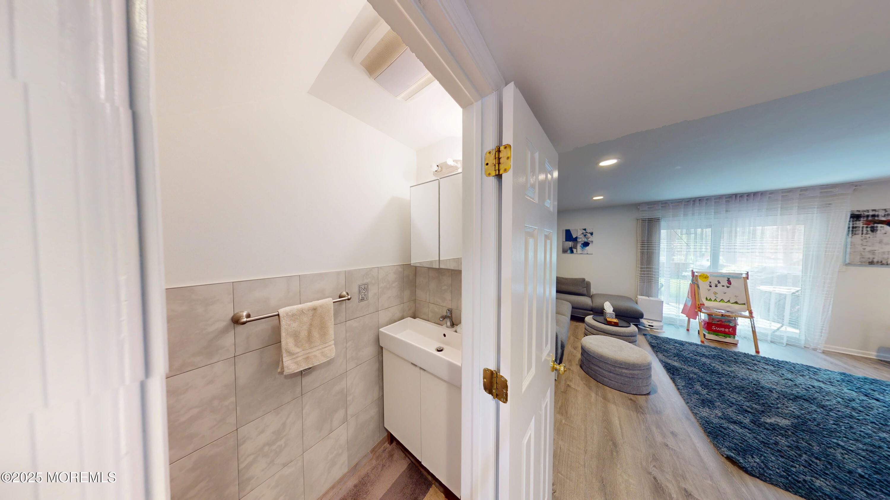 35 Bennett Court, East Brunswick, New Jersey image 25
