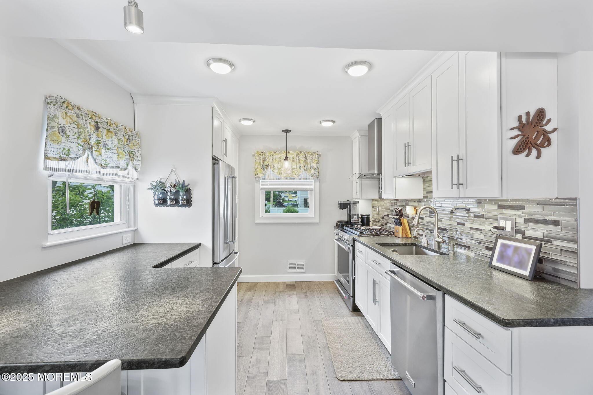 20 Dartmouth Drive, Hazlet, New Jersey image 14