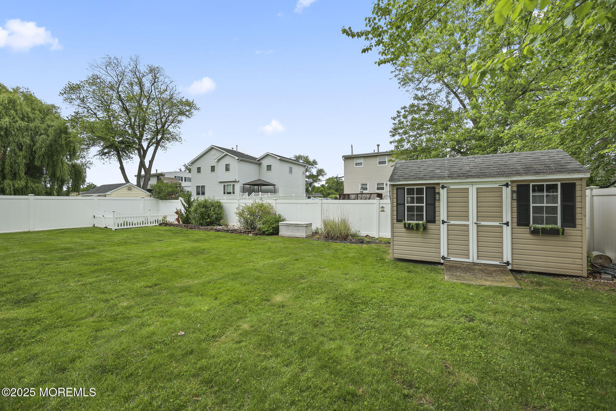 20 Dartmouth Drive, Hazlet, New Jersey image 34