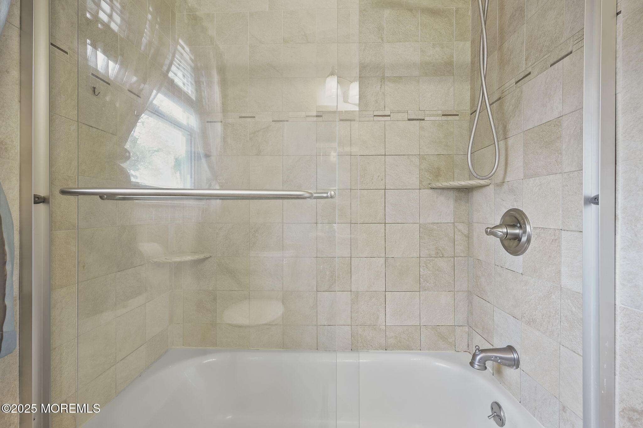 20 Dartmouth Drive, Hazlet, New Jersey image 27