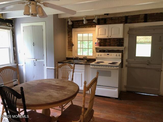 5 Pleasant Valley Road