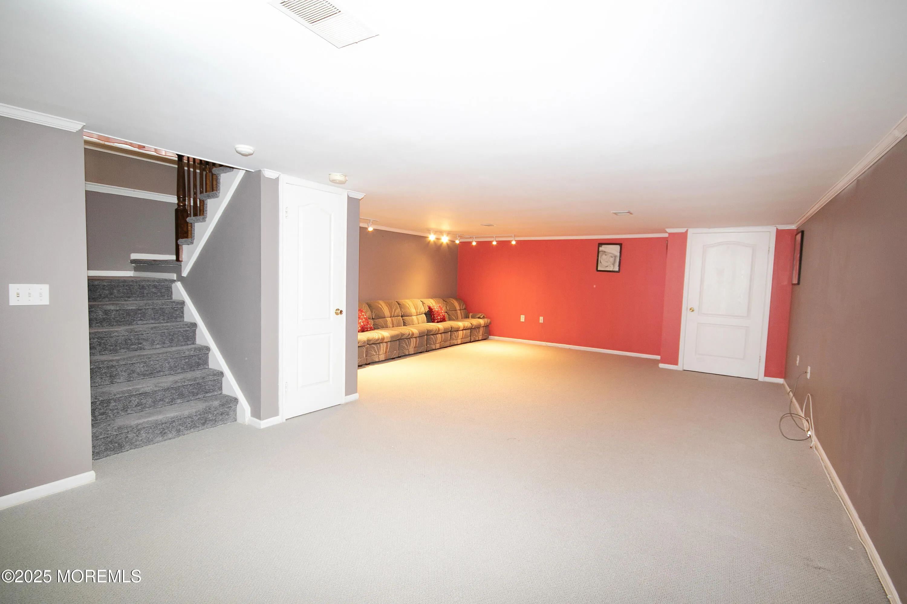 Freehold, New Jersey 07728, United States, 3 Bedrooms Bedrooms, ,3 BathroomsBathrooms,Residential,Active,190208