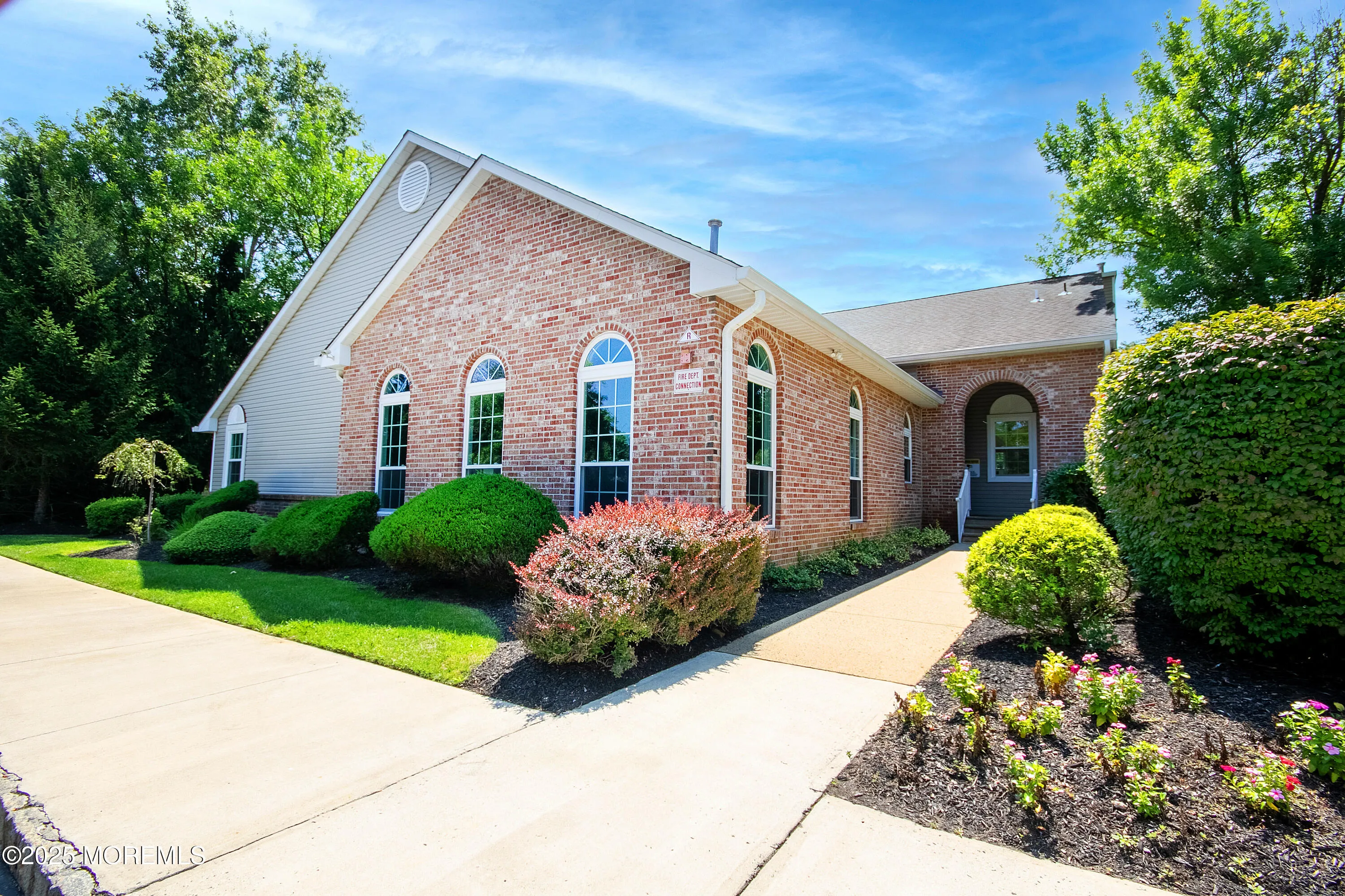 Freehold, New Jersey 07728, United States, 3 Bedrooms Bedrooms, ,3 BathroomsBathrooms,Residential,Active,190208