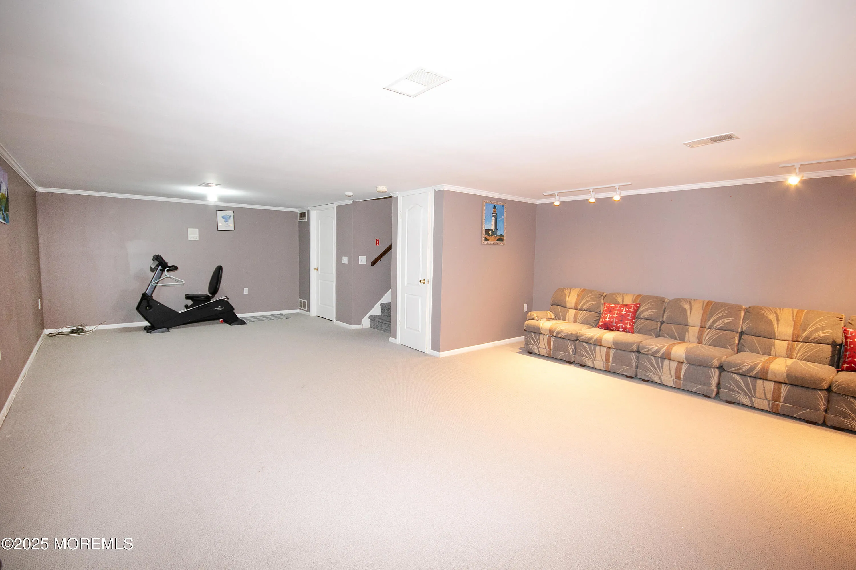 Freehold, New Jersey 07728, United States, 3 Bedrooms Bedrooms, ,3 BathroomsBathrooms,Residential,Active,190208