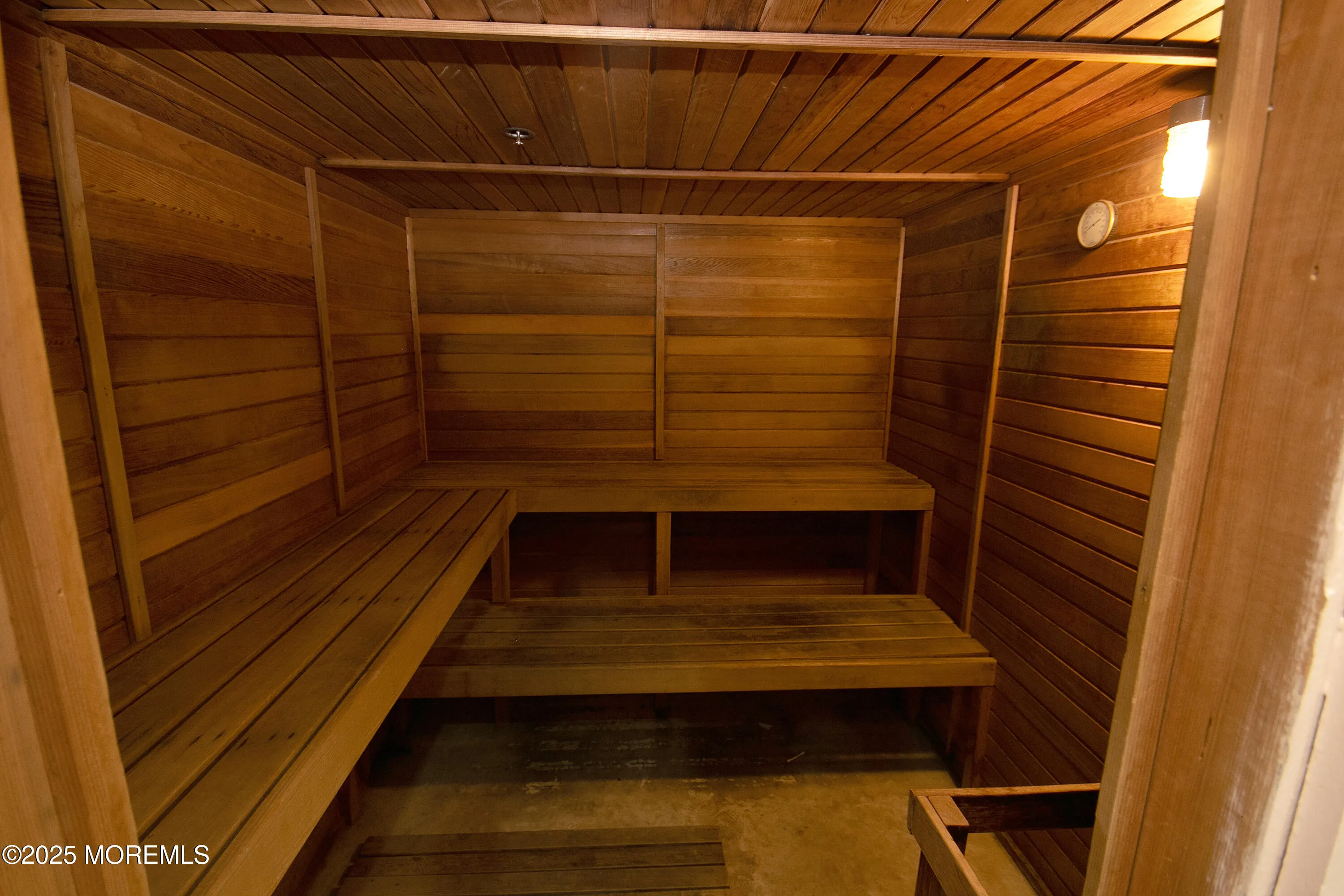 Freehold, New Jersey 07728, United States, 3 Bedrooms Bedrooms, ,3 BathroomsBathrooms,Residential,Active,190208