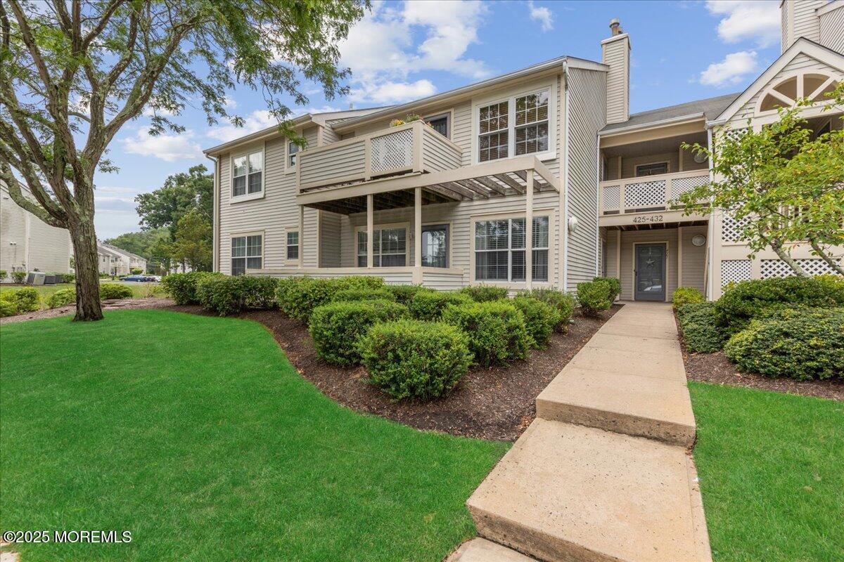 425 Winterberry Court