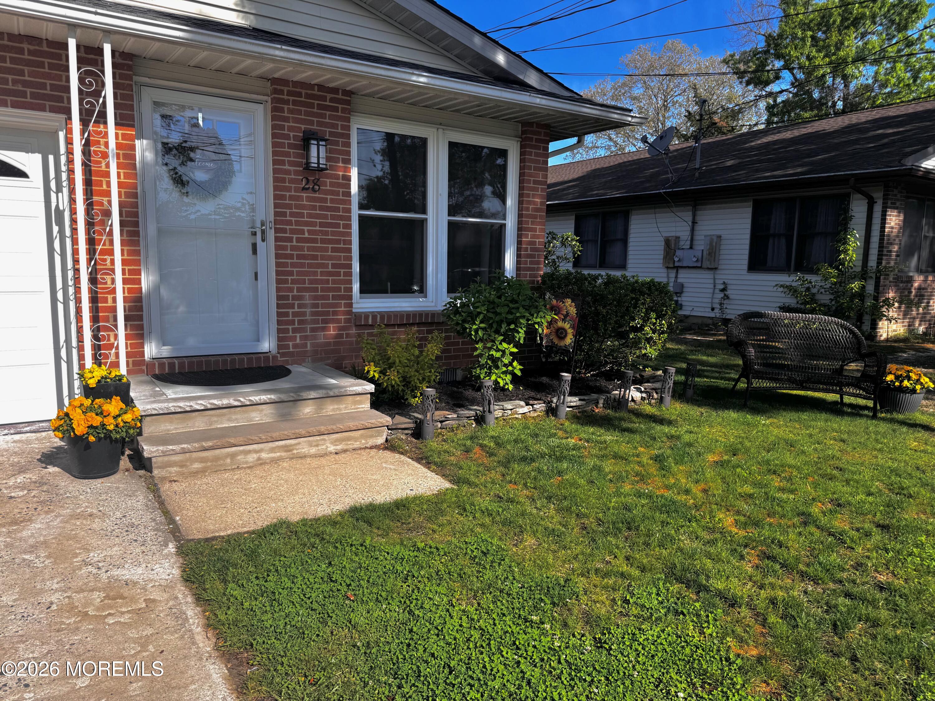 28 Dogwood Road