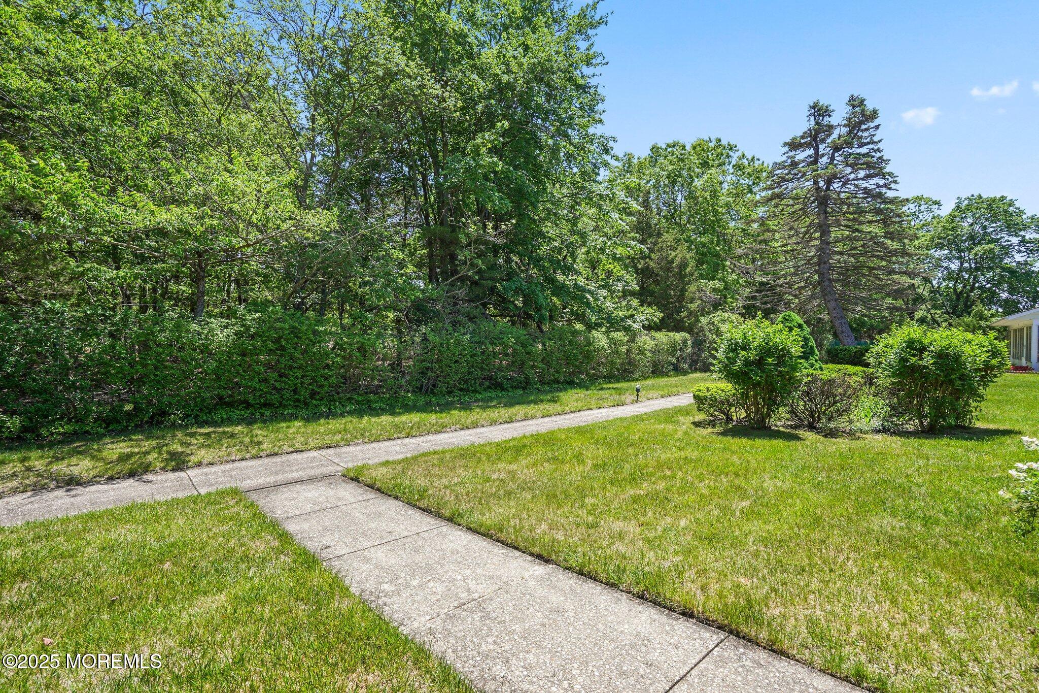 341 Canterbury Court #A, Lakewood, New Jersey image 5