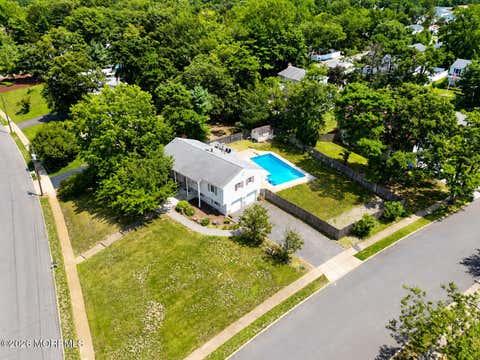 Homes For Sale - 420 Crestview Terrace<br/> Brick, NJ 08723